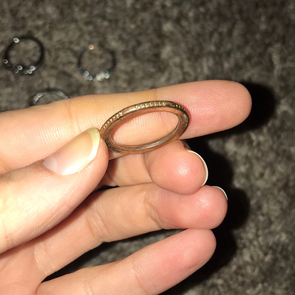 Golden RINGS - Picture 3 of 7